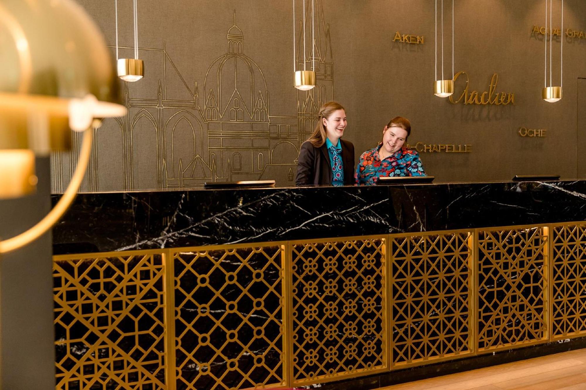 Motel One アーヘン エクステリア 写真